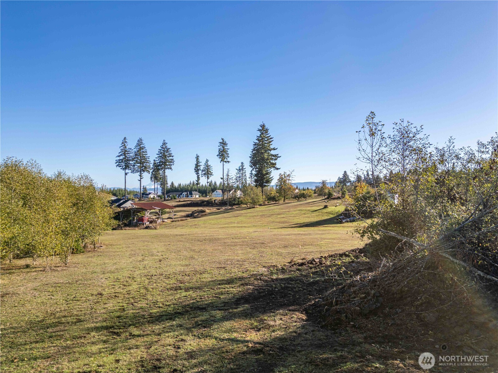 1480 S Silver Lake Road, Castle Rock, WA 98611
