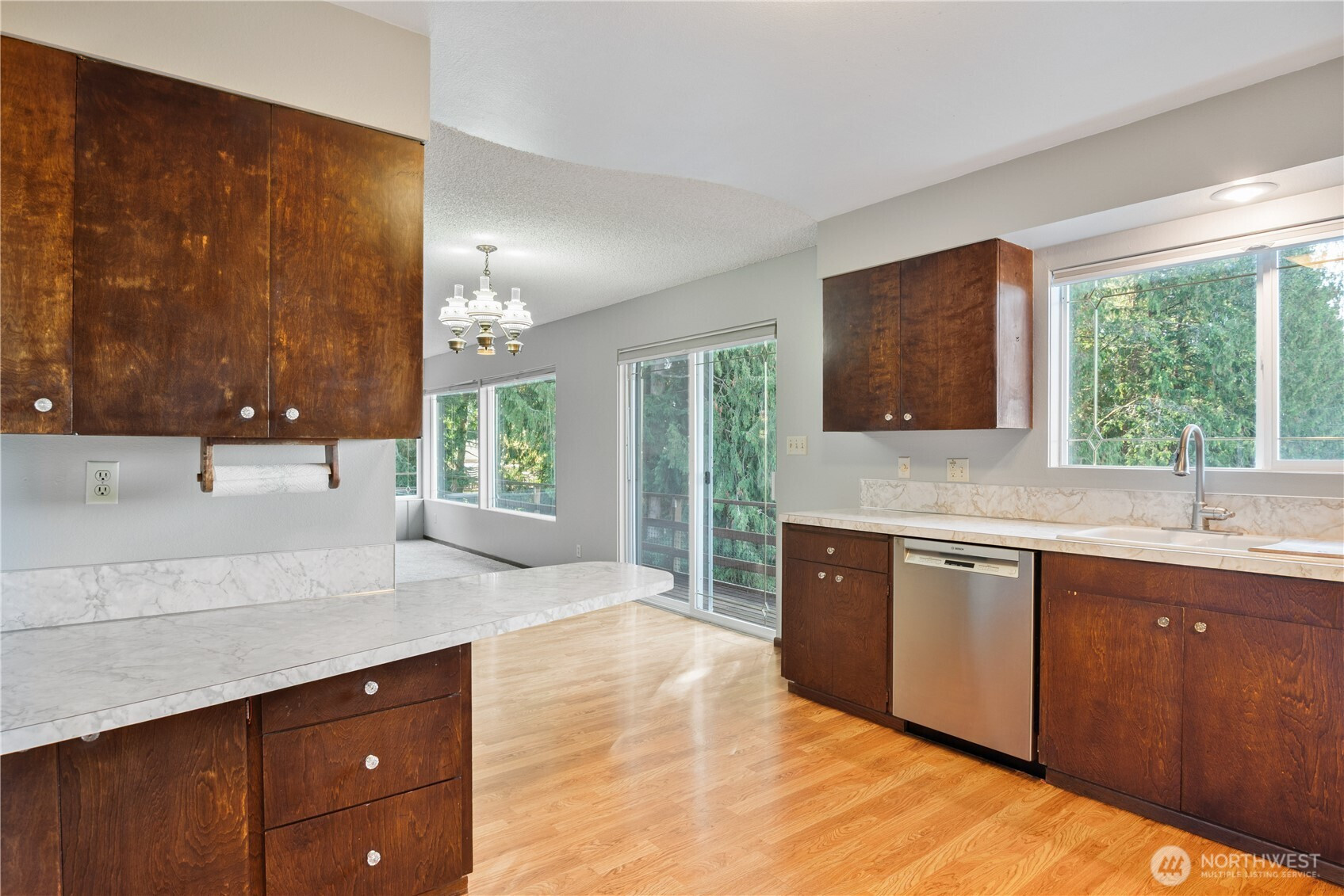 2012 Sunrise, Kelso, WA 98626