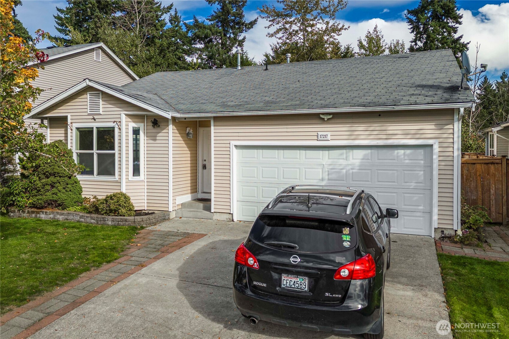 17217 85th Avenue Ct E, Puyallup, WA 98375