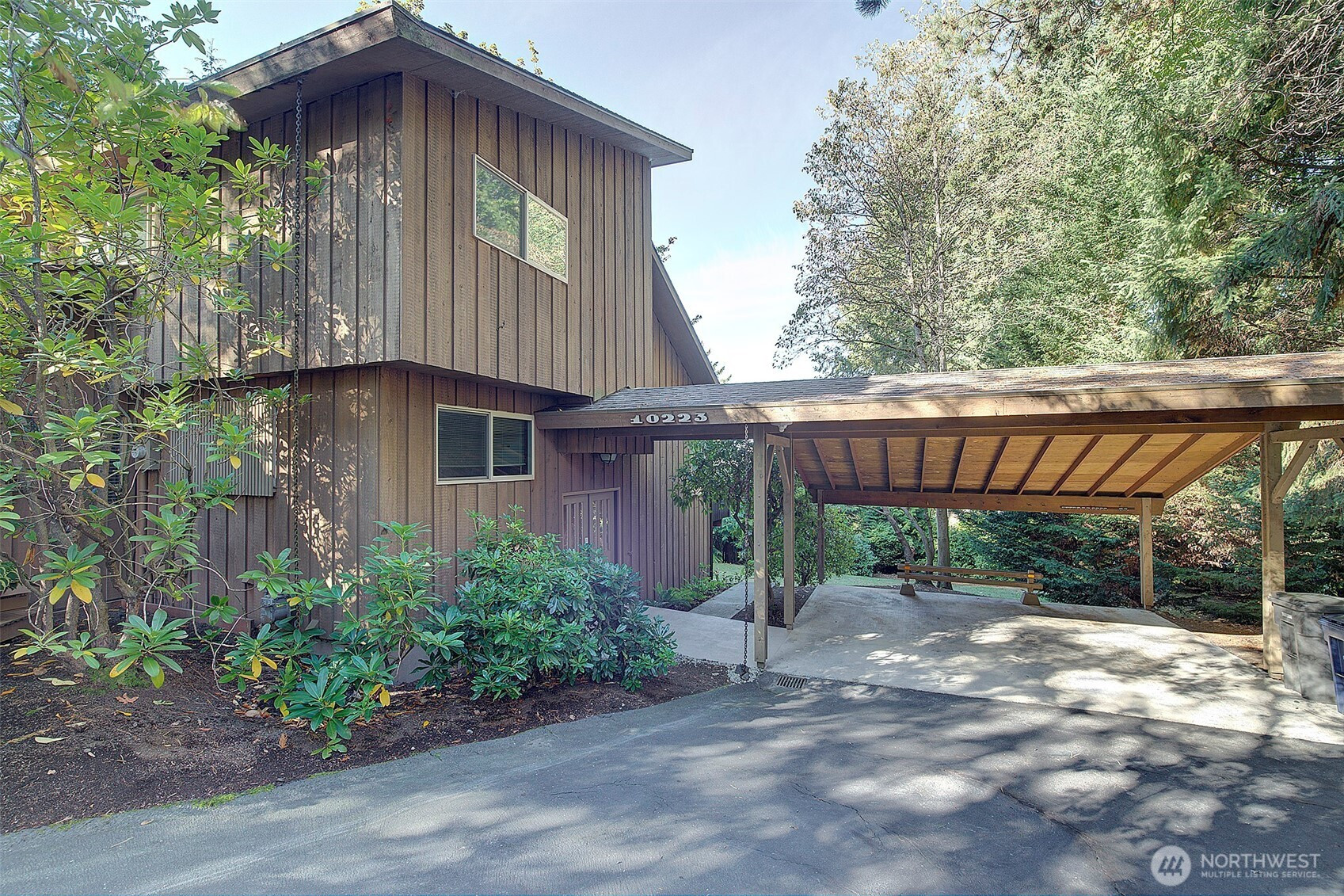 10223 112th Avenue NE, Kirkland, WA 98033