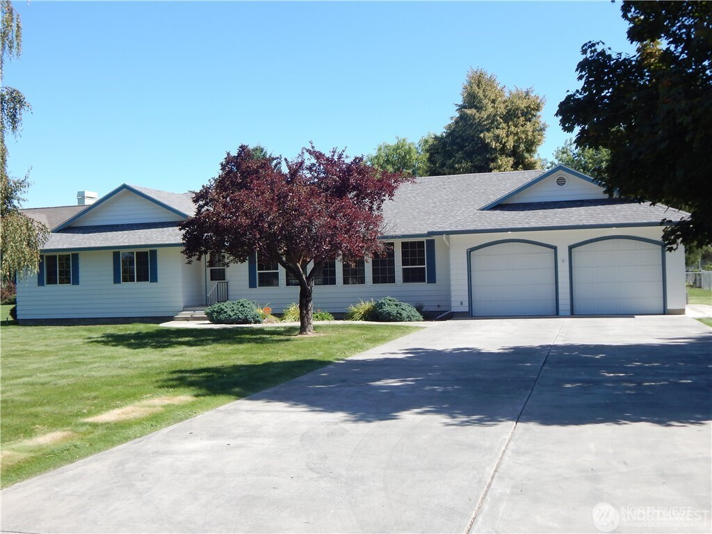 4647 Joey Road NE, Moses Lake, WA 98837