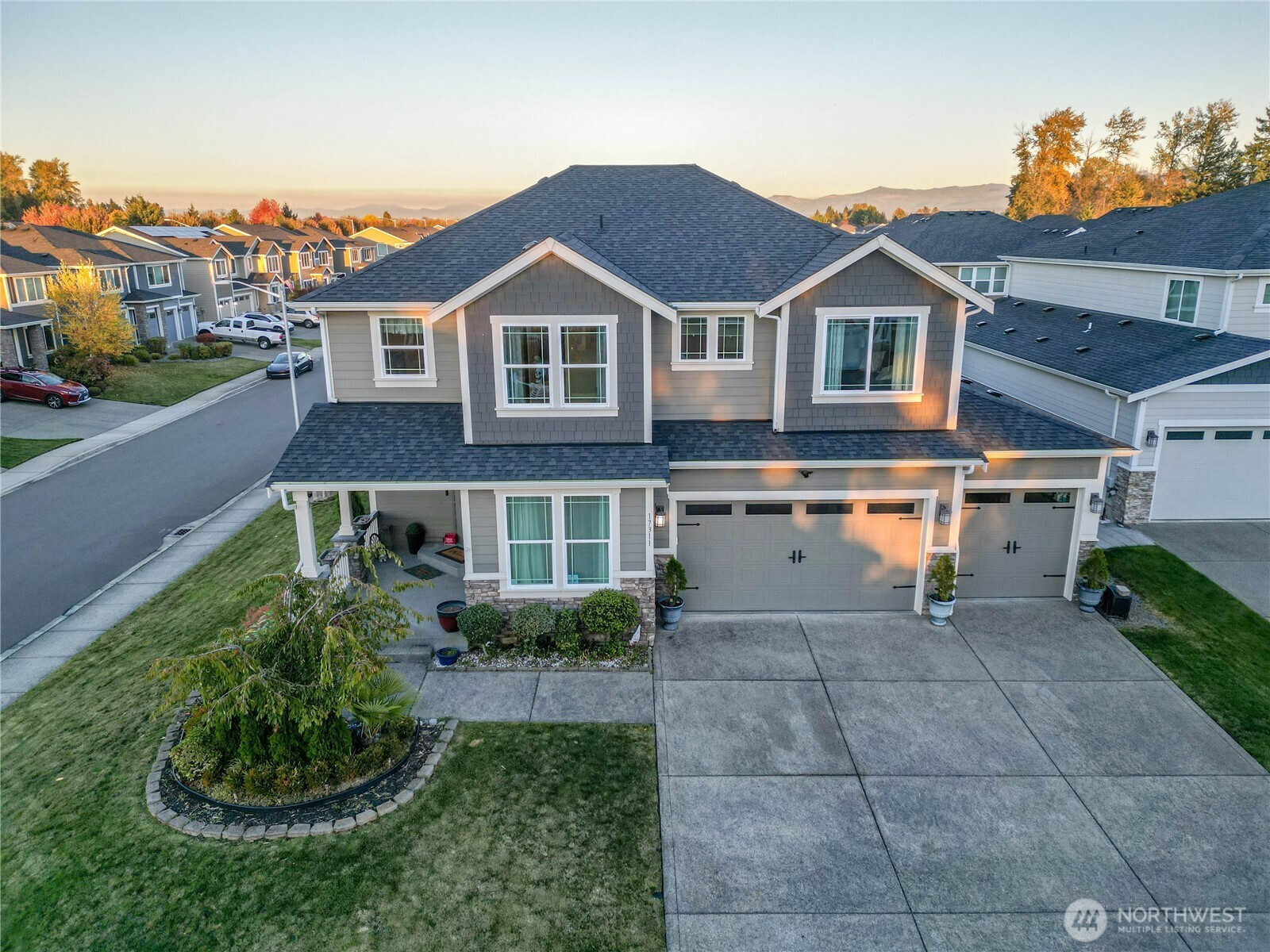 17311 126th Avenue Ct E, Puyallup, WA 98374