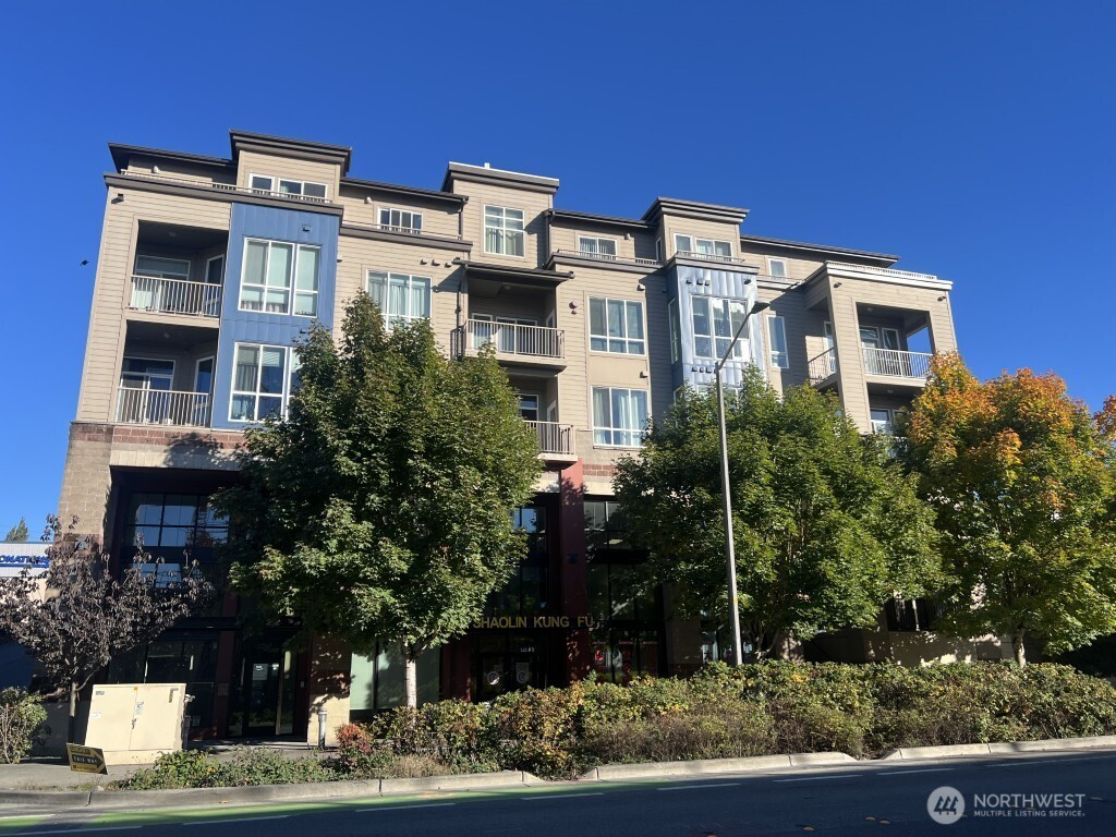 2222 152nd Avenue NE, Redmond, WA 98052