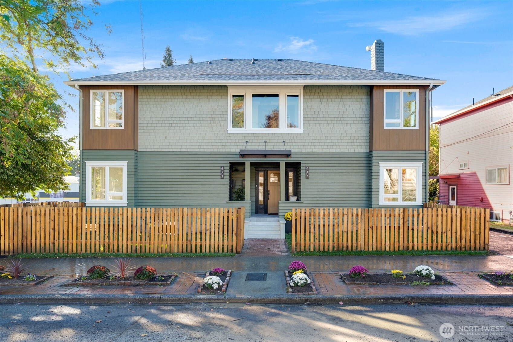 4203 - 4205 5th Avenue NW, Seattle, WA 98107