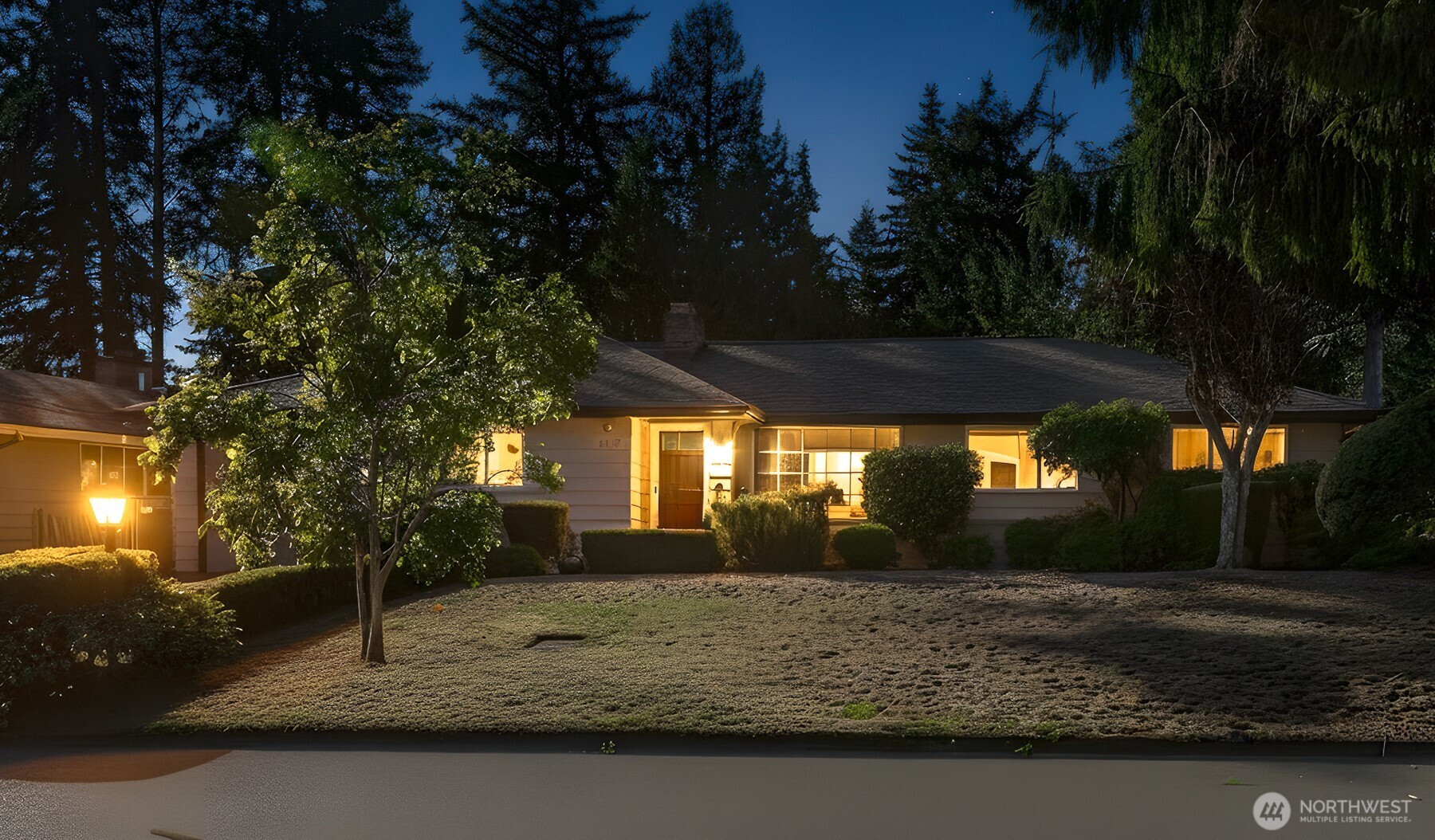 18555 Burke Avenue N, Shoreline, WA 98133