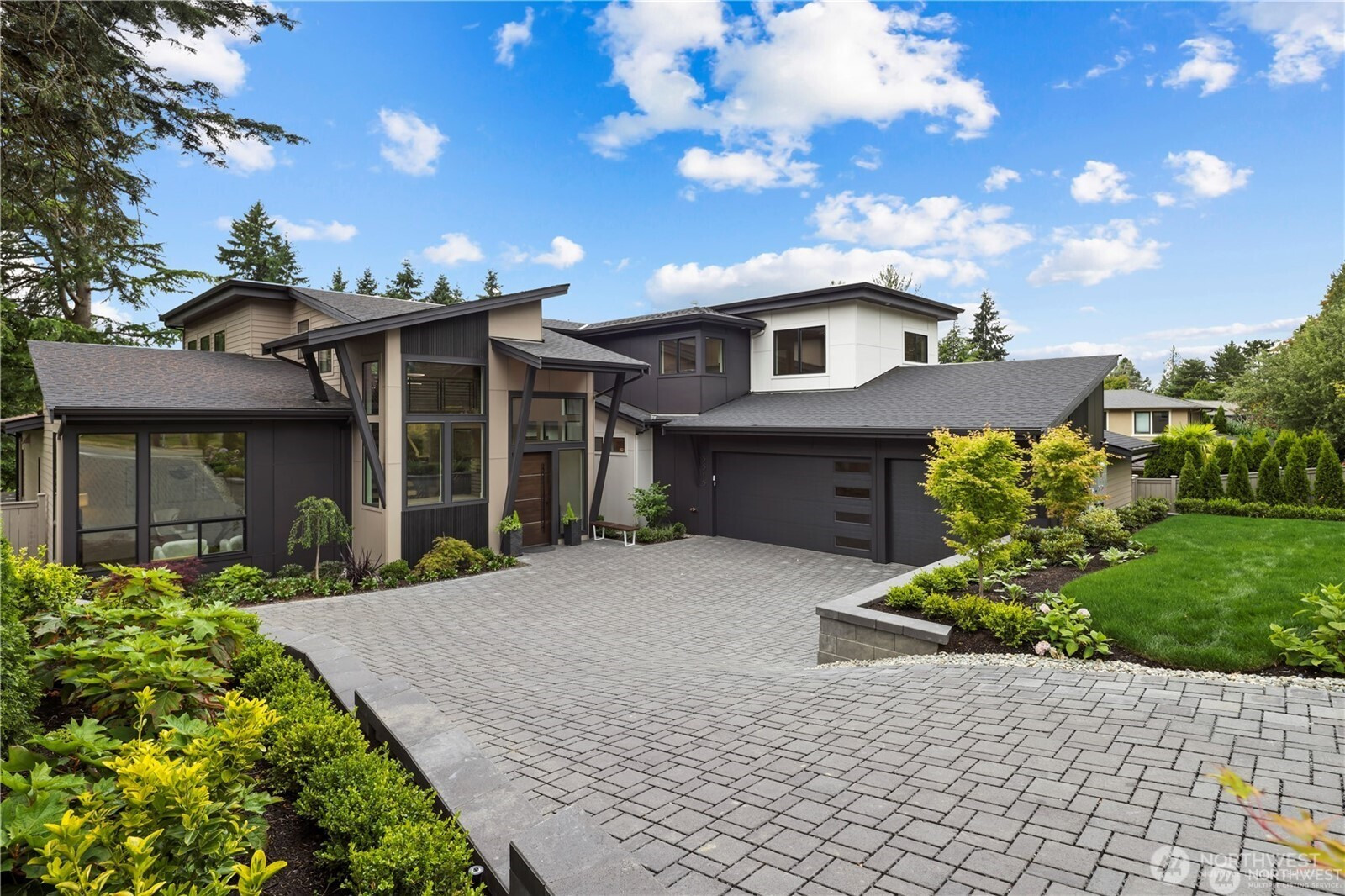 5515 108th Avenue NE, Kirkland, WA 98033