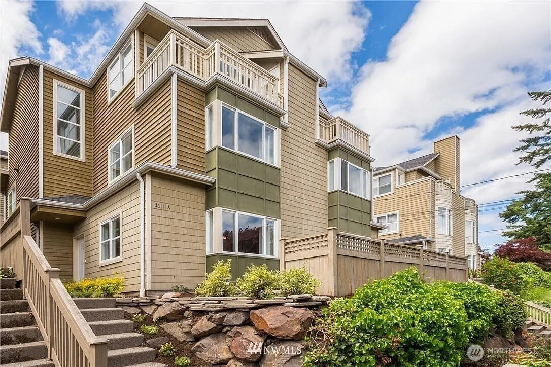 3611 22nd Avenue W, Seattle, WA 98199