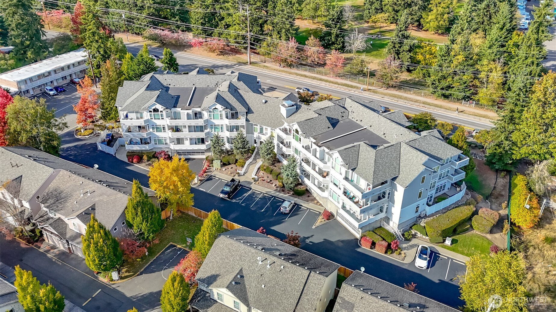 6918 208th Street SW, Lynnwood, WA 98036