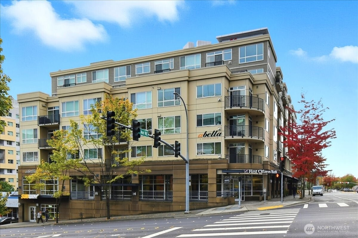 300 110th Avenue NE, Bellevue, WA 98004