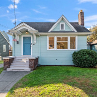 819 NE 59th Street, Seattle, WA 98105