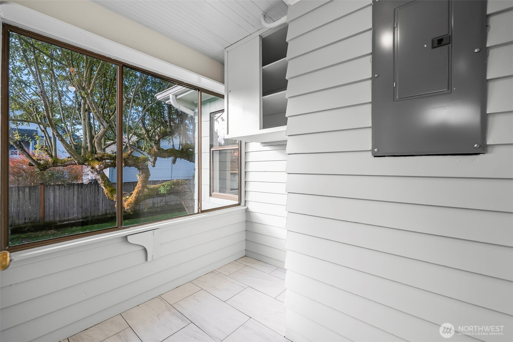 819 NE 59th Street, Seattle, WA 98105