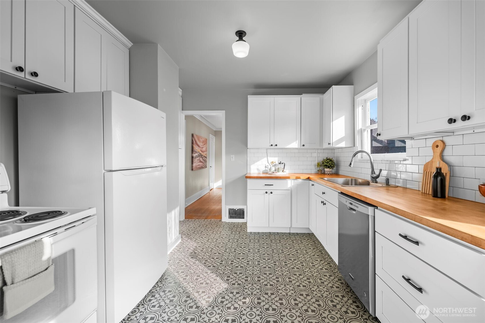 819 NE 59th Street, Seattle, WA 98105