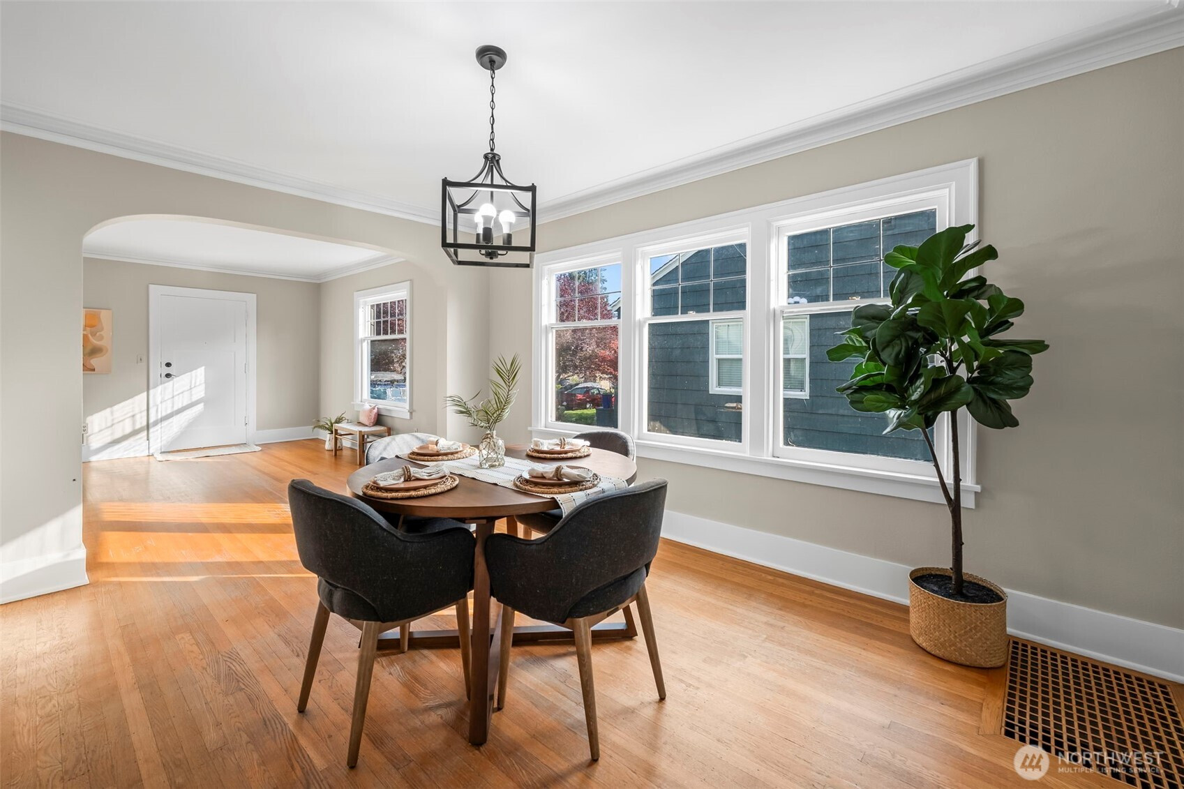 819 NE 59th Street, Seattle, WA 98105