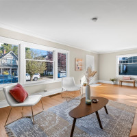 819 NE 59th Street, Seattle, WA 98105