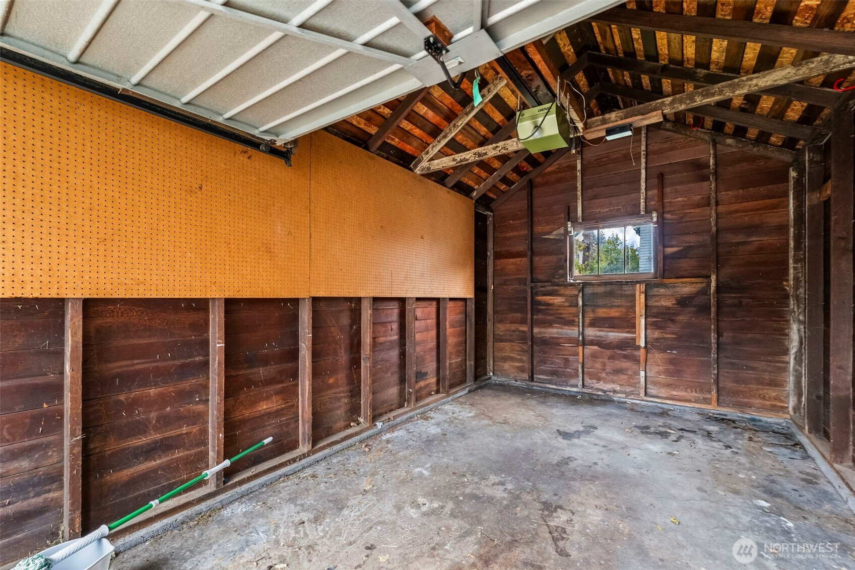 819 NE 59th Street, Seattle, WA 98105