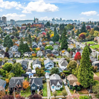 819 NE 59th Street, Seattle, WA 98105