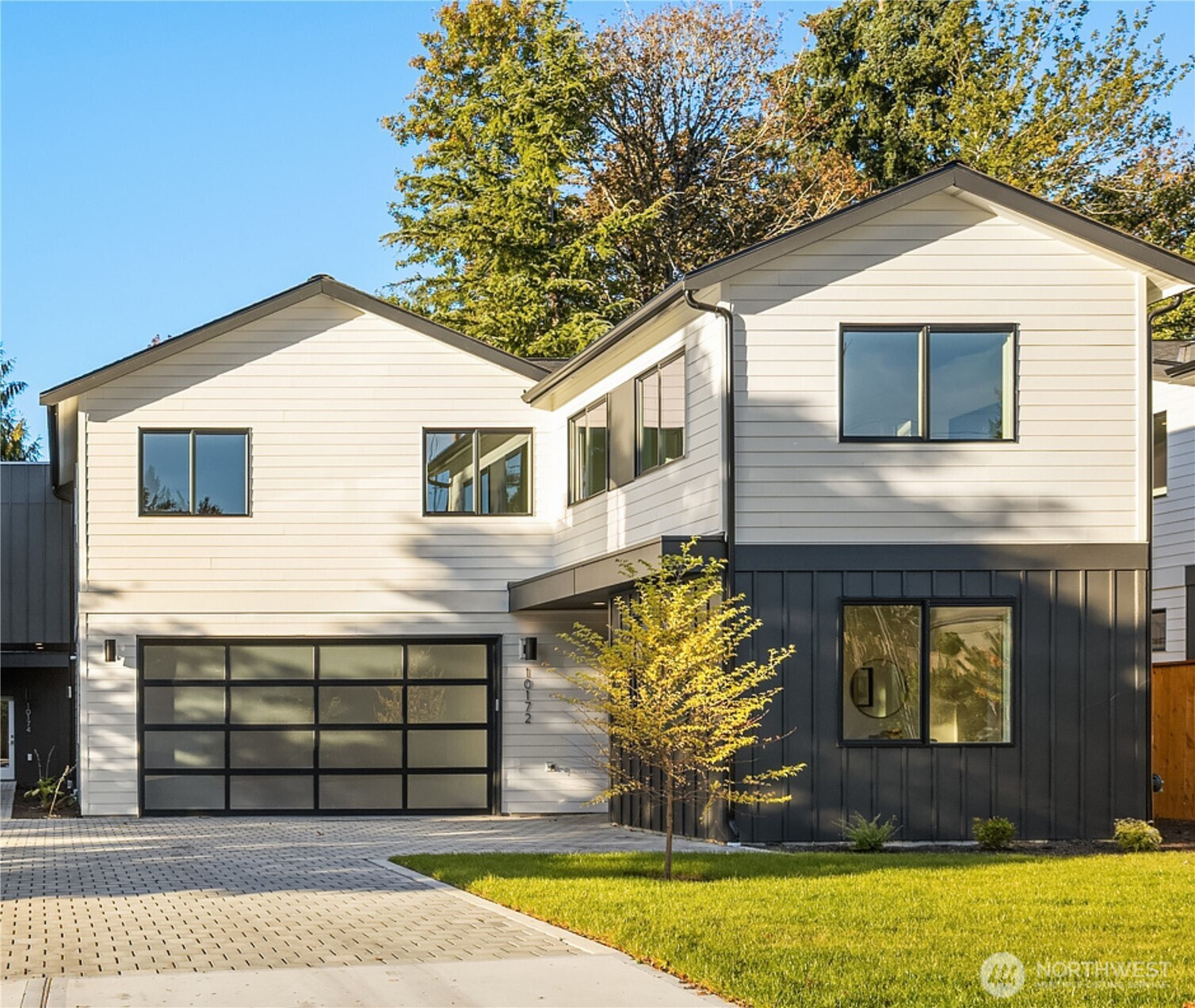 10172 NE 113th Place, Kirkland, WA 98033