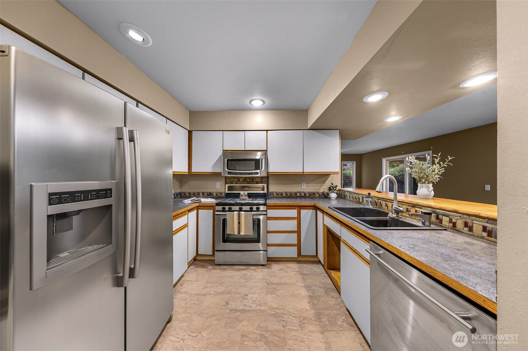 4843 Oakridge Drive, Blaine, WA 98230