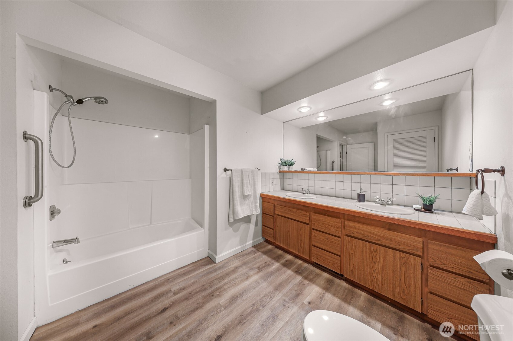 4843 Oakridge Drive, Blaine, WA 98230