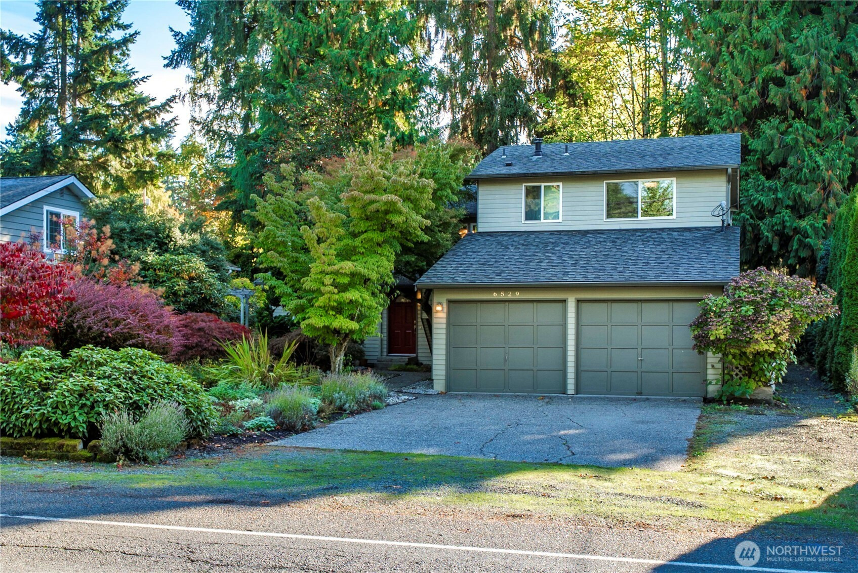 6529 Arrowhead Drive NE, Kenmore, WA 98028
