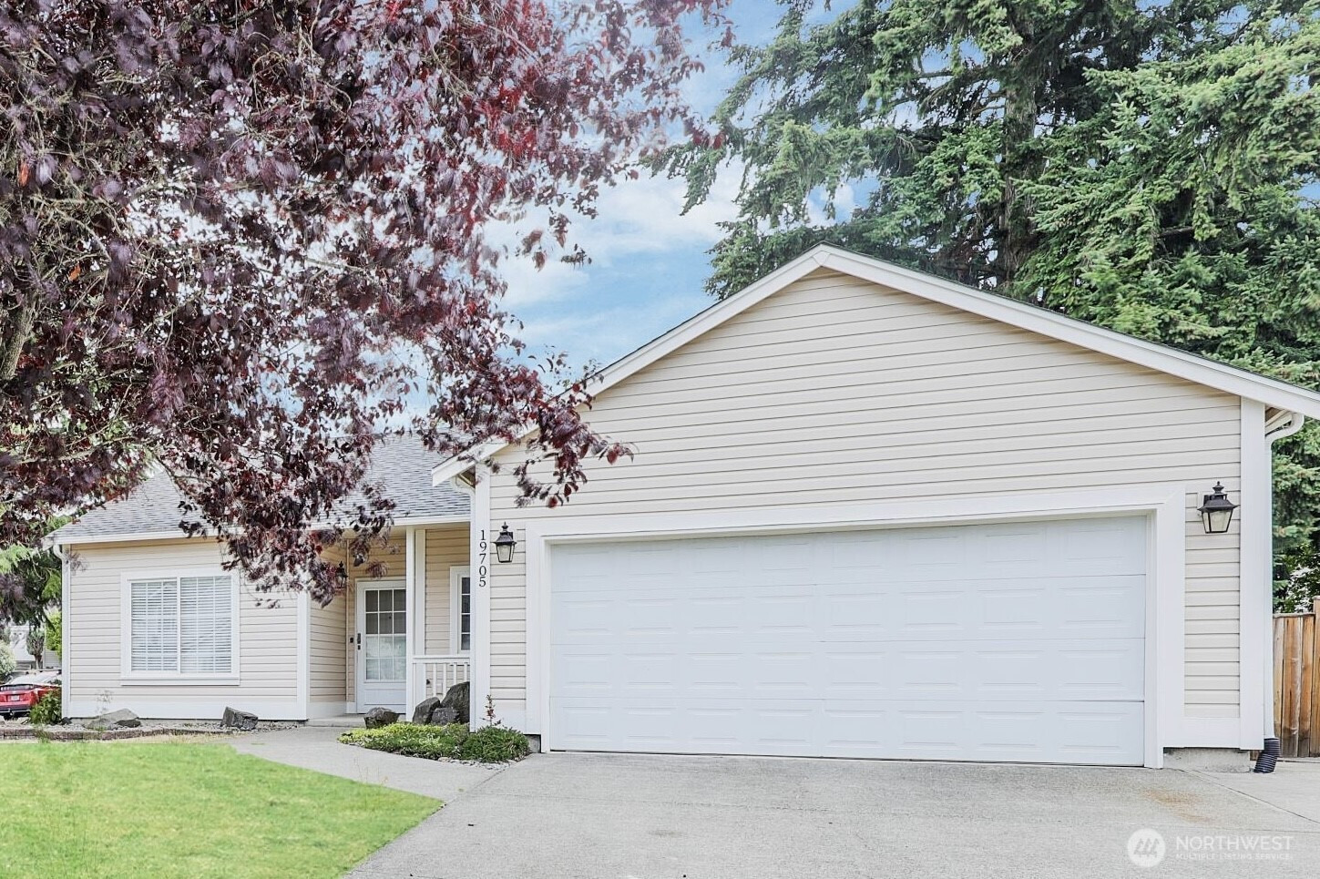 19705 13th Av Ct East, Spanaway, WA 98387
