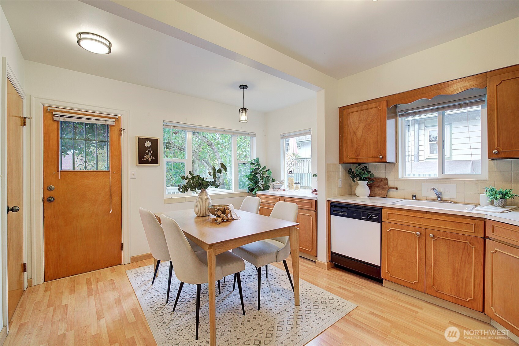 4021 40th Avenue SW, Seattle, WA 98116