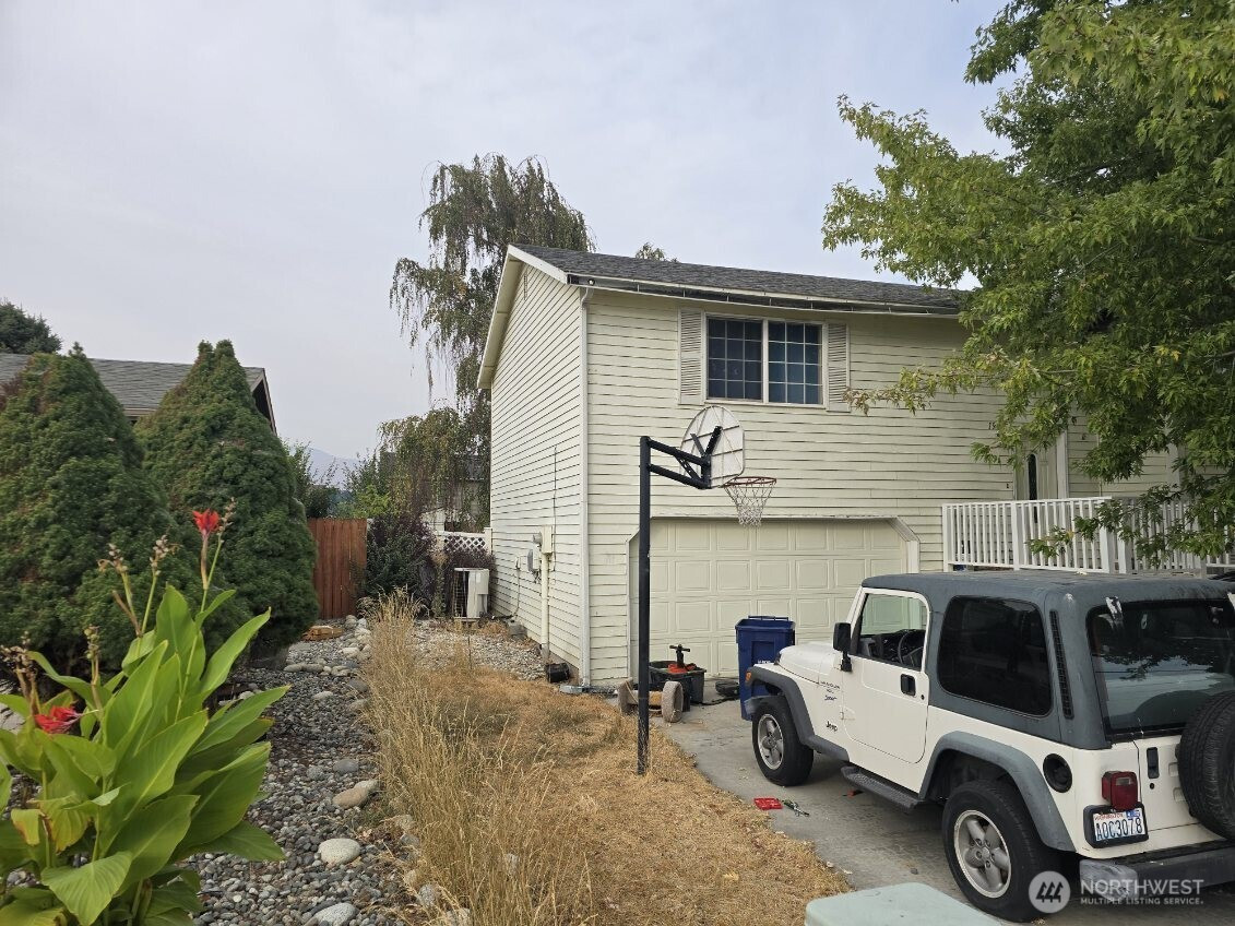 1908 Mulberry Lane, Wenatchee, WA 98801