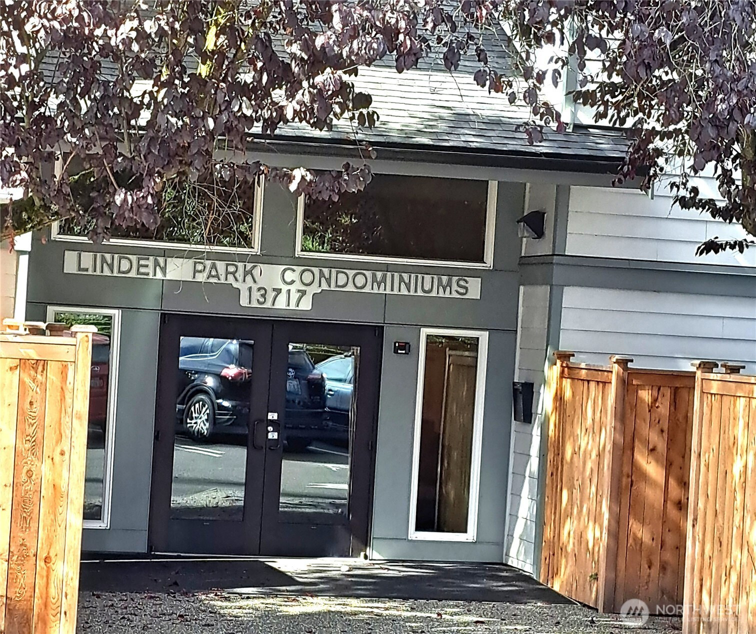 13717 Linden Avenue N, Seattle, WA 98133