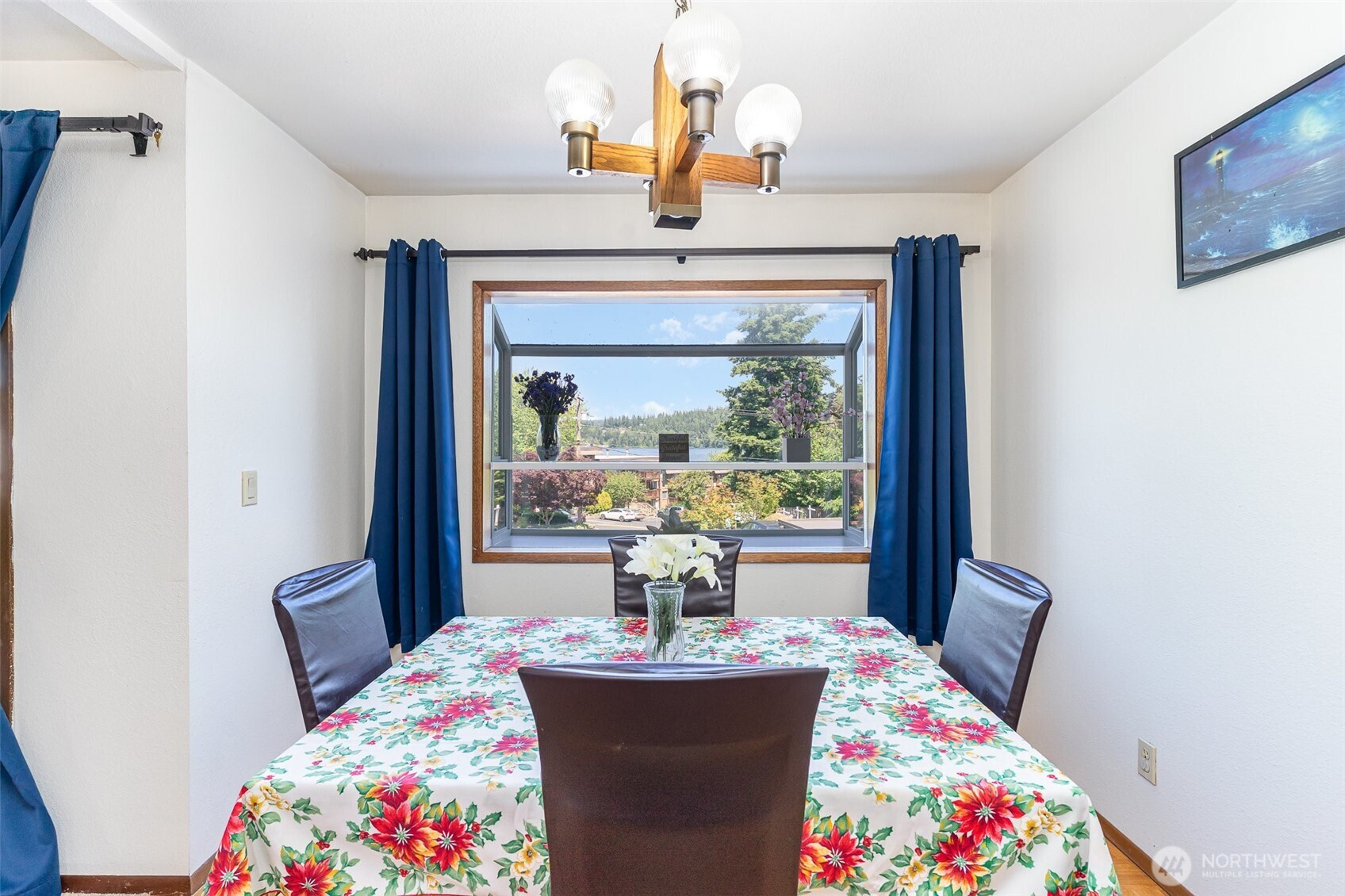 17440 NE 38th Street, Redmond, WA 98052