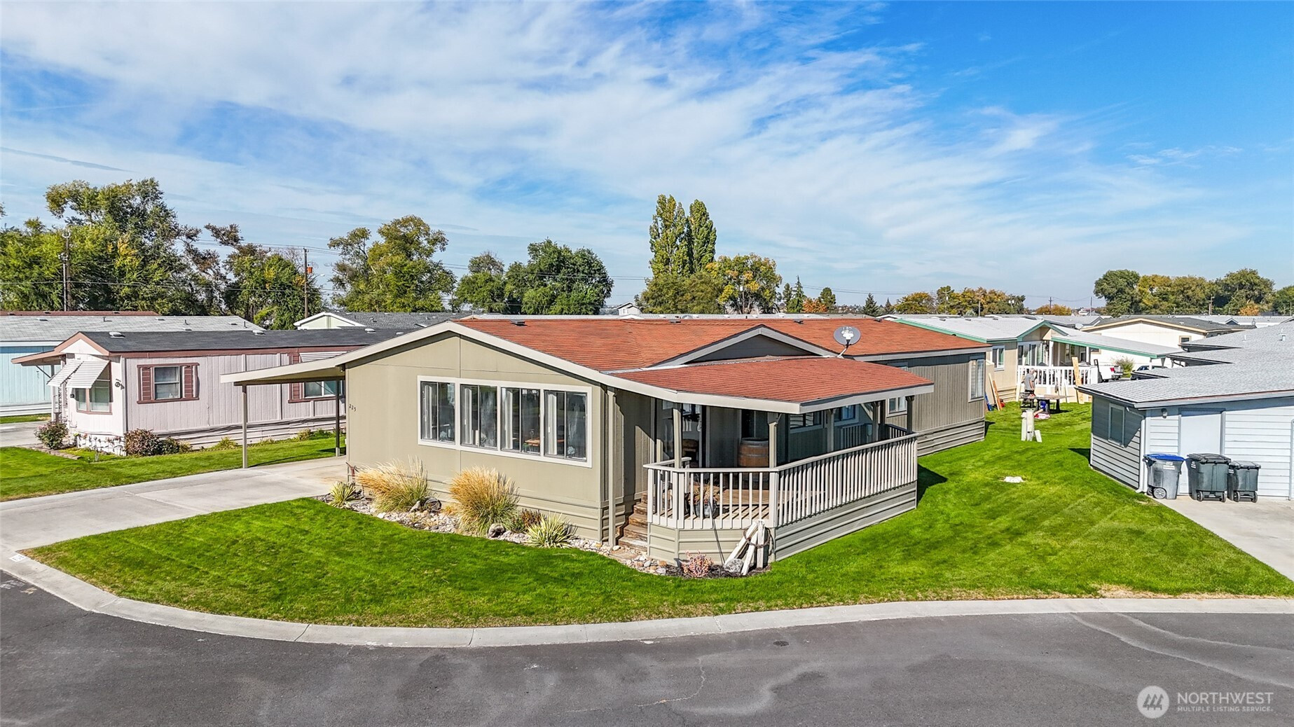 2240 W Broadway Avenue, Moses Lake, WA 98837