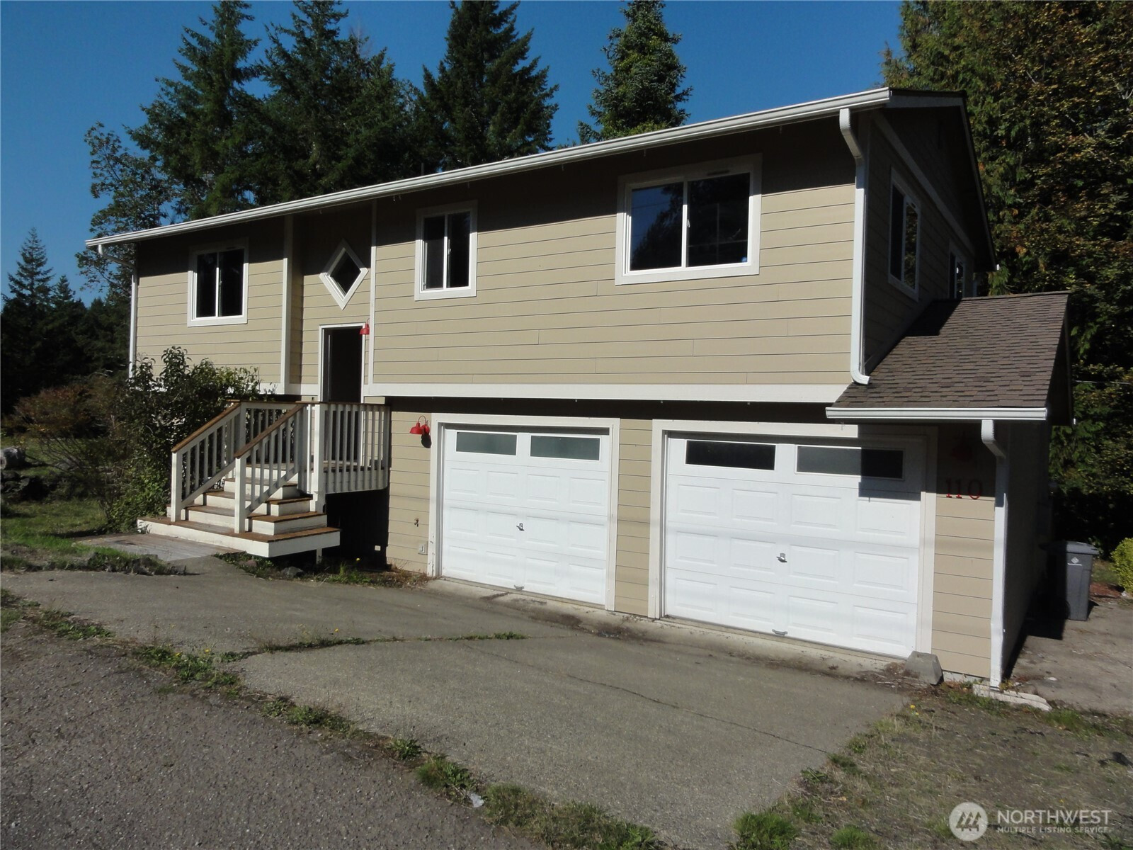 110 E Canyon View Road, Belfair, WA 98528