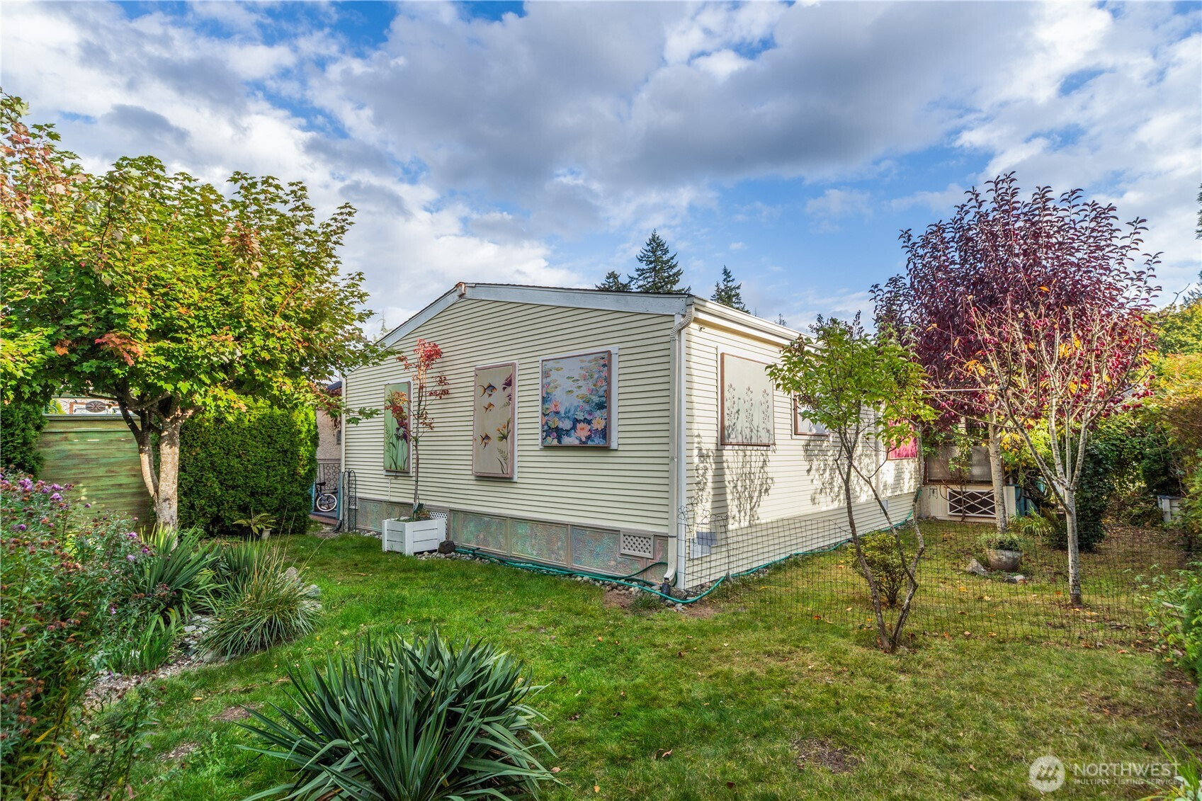 404 NE Saturn Lane, Bremerton, WA 98311