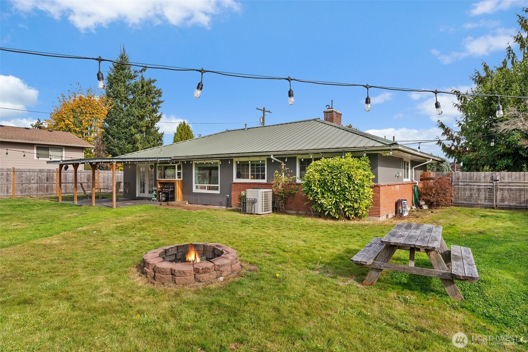 615 Oakland Avenue, Centralia, WA 98531