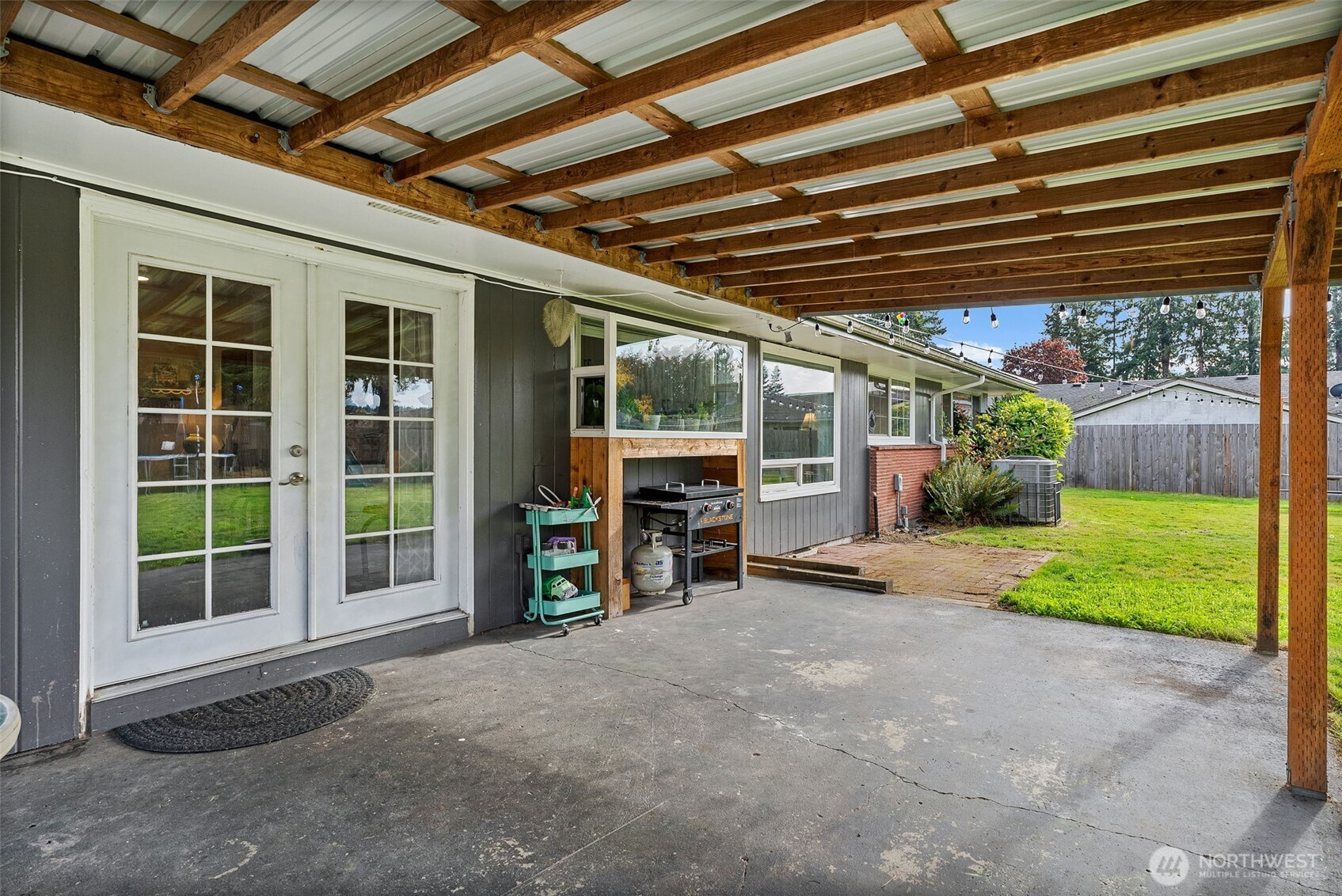 615 Oakland Avenue, Centralia, WA 98531