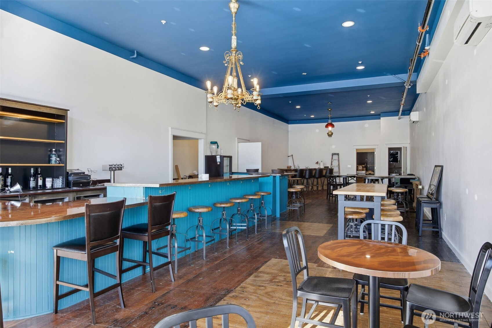 104 Spruce Street E, Ilwaco, WA 98624