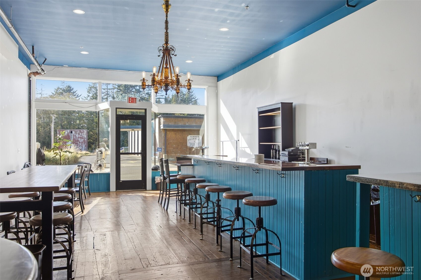 104 Spruce Street E, Ilwaco, WA 98624