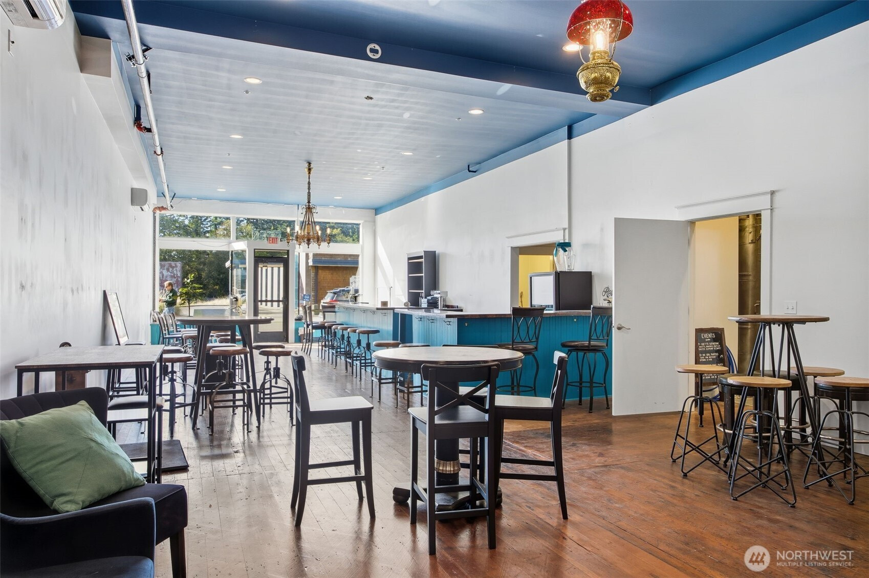 104 Spruce Street E, Ilwaco, WA 98624