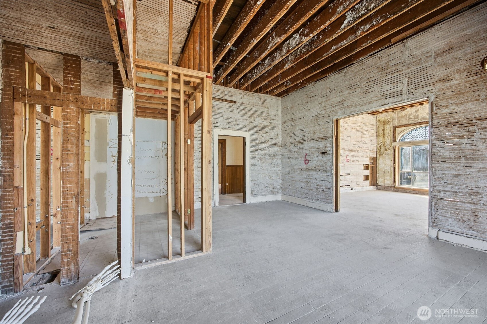 104 Spruce Street E, Ilwaco, WA 98624