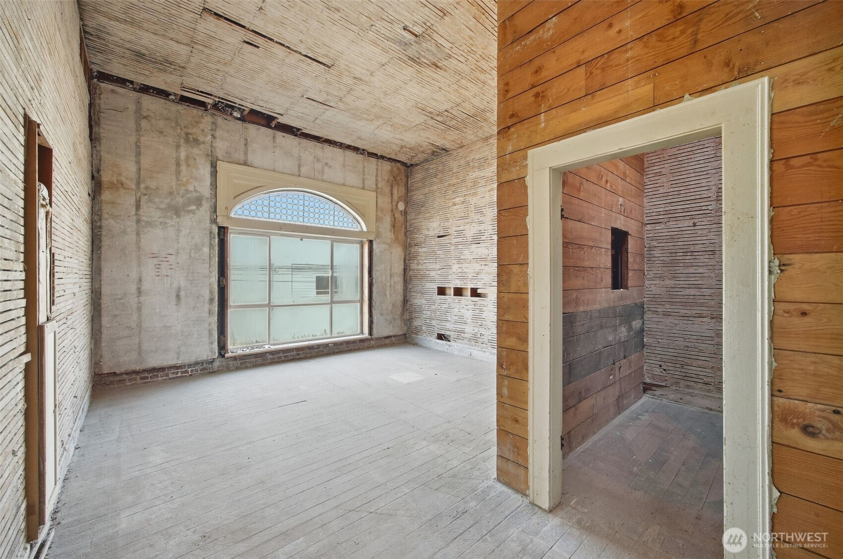 104 Spruce Street E, Ilwaco, WA 98624