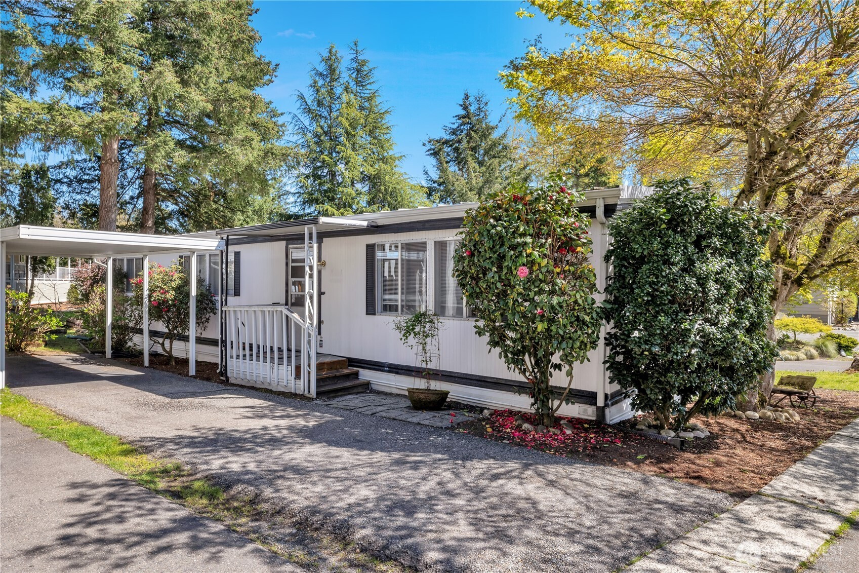 18425 NE 95th Street, Redmond, WA 98019