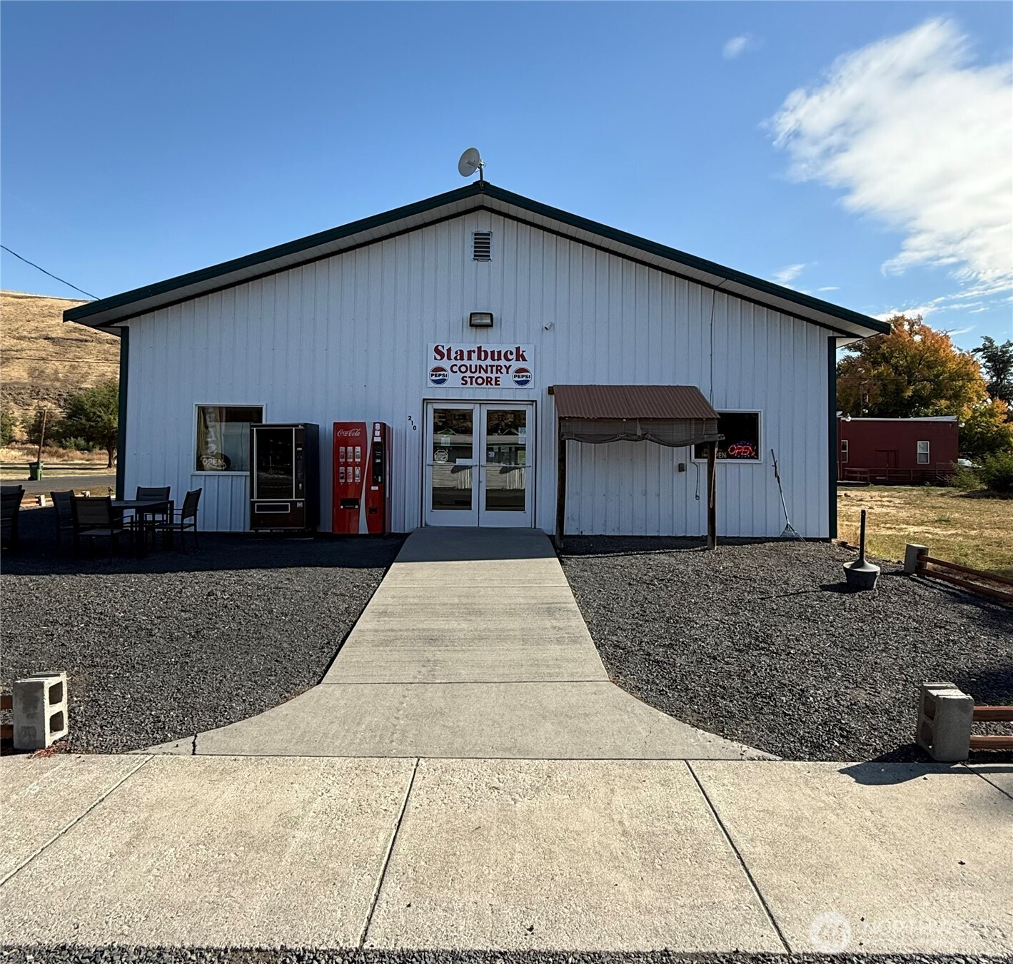 210 Main Street, Starbuck, WA 99359