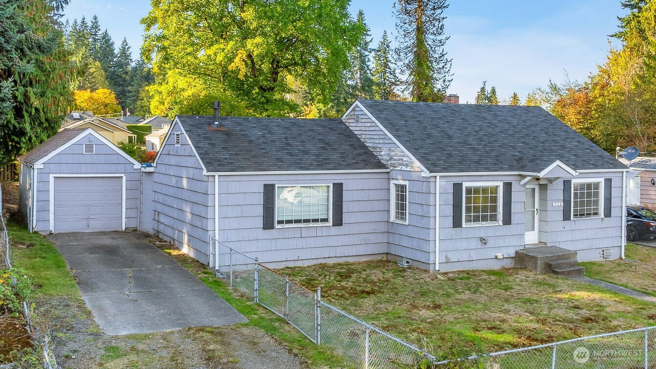 6926 E Cady Road, Everett, WA 98203