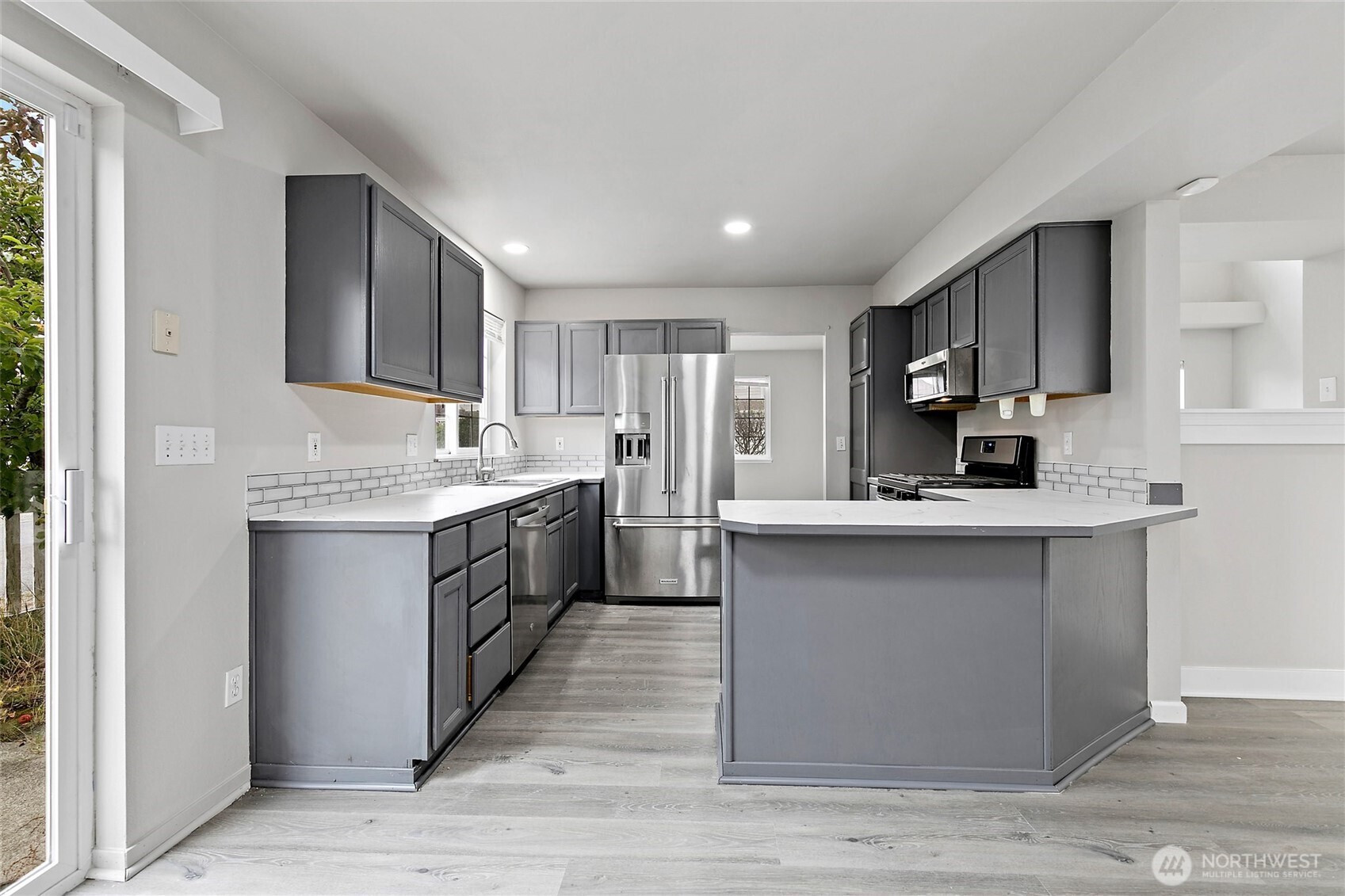 5204 79th Street W, Lakewood, WA 98499