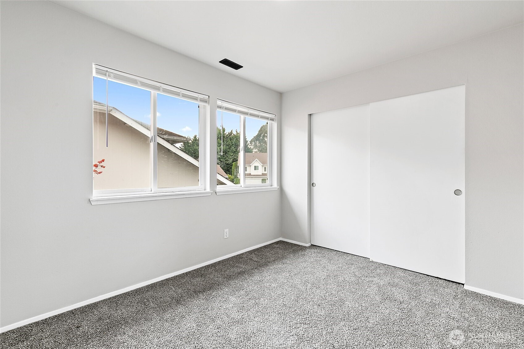 5204 79th Street W, Lakewood, WA 98499