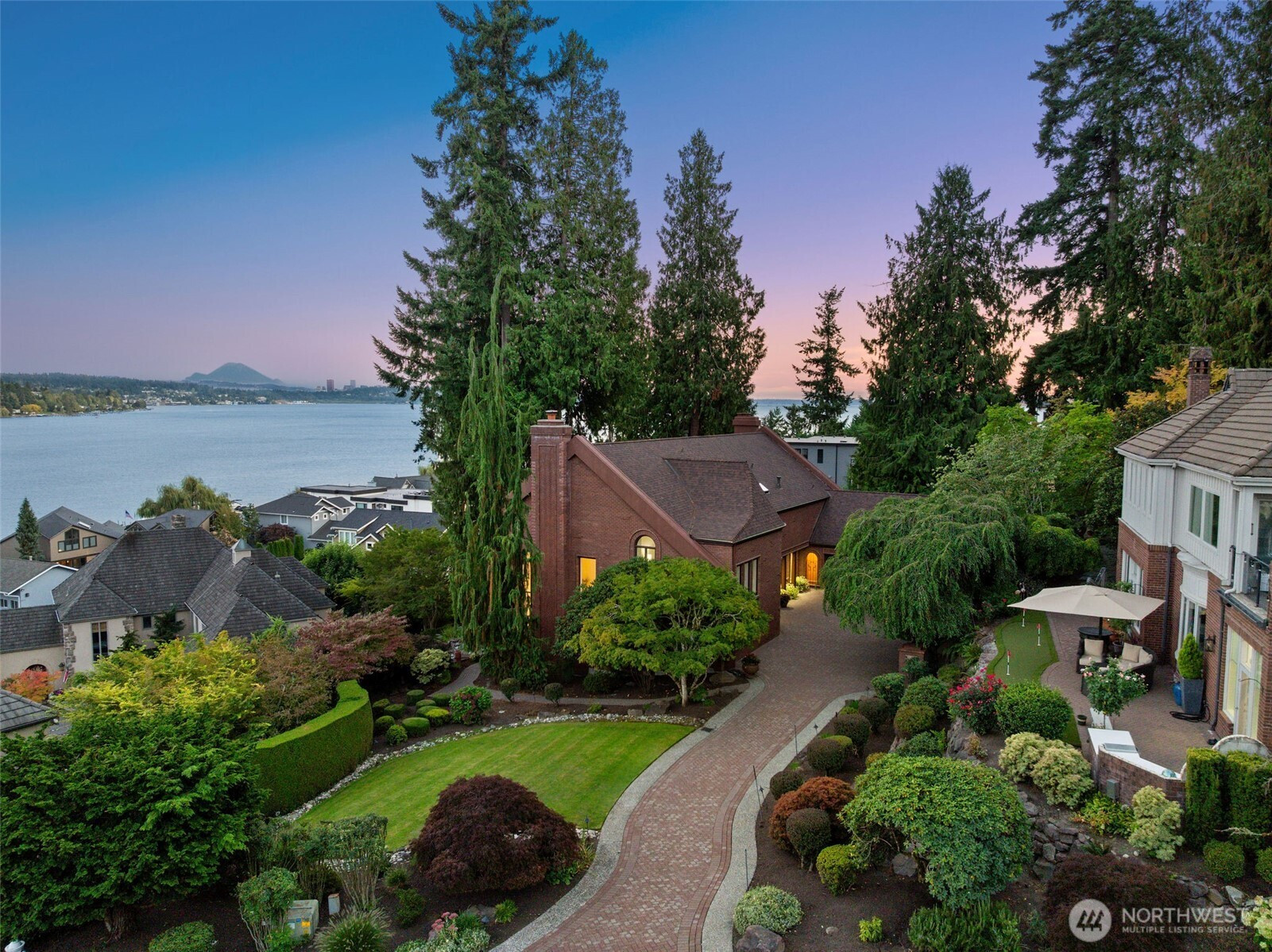 10939 84th Place NE, Kirkland, WA 98034