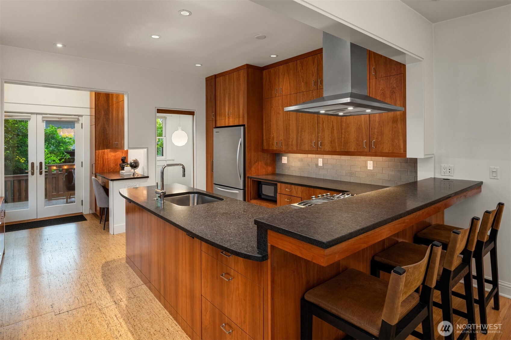 1807 11th Avenue W, Seattle, WA 98119