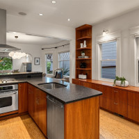 1807 11th Avenue W, Seattle, WA 98119