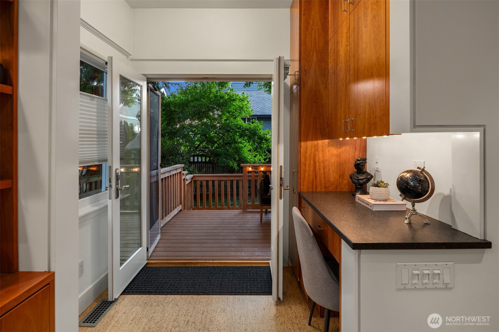 1807 11th Avenue W, Seattle, WA 98119