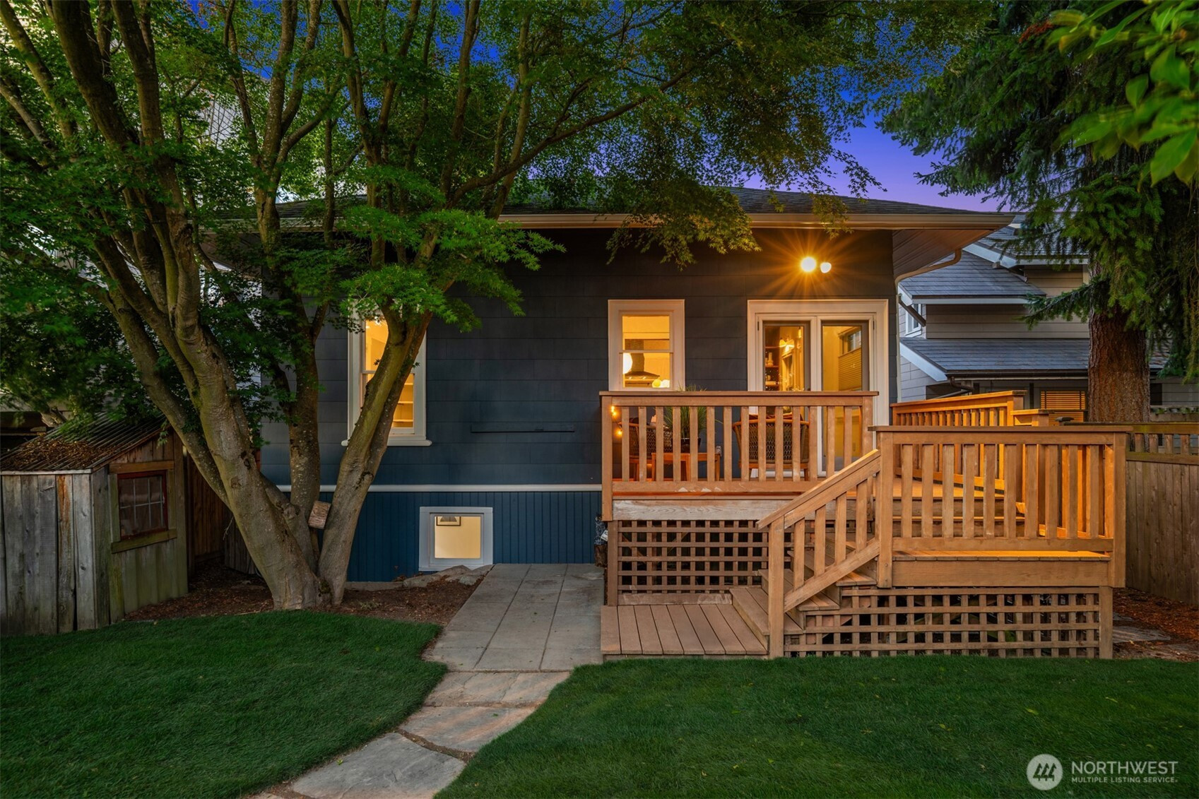 1807 11th Avenue W, Seattle, WA 98119