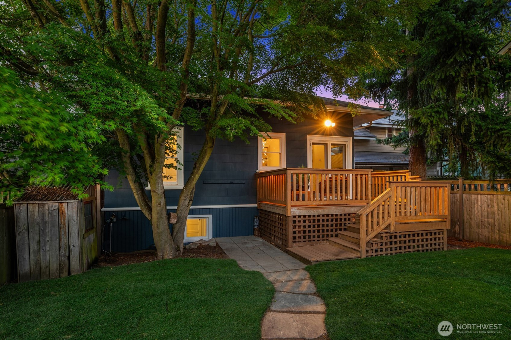 1807 11th Avenue W, Seattle, WA 98119